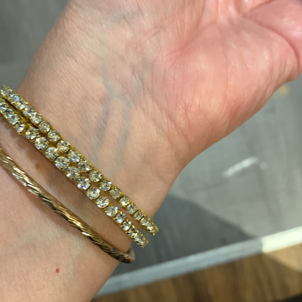 Three bangle bracelets - Picture 3 of 6